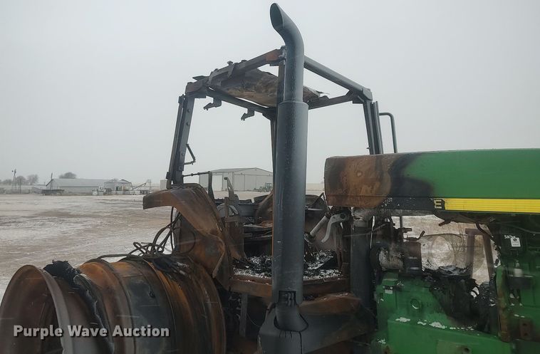 image for item MM9940 1997 John Deere 8100  tractor