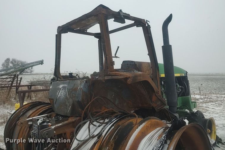 image for item MM9940 1997 John Deere 8100  tractor