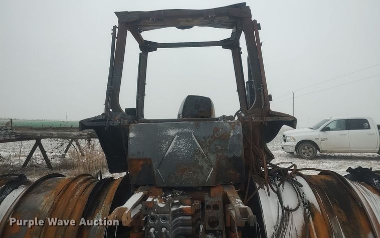 image for item MM9940 1997 John Deere 8100  tractor