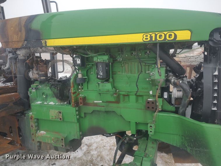 image for item MM9940 1997 John Deere 8100  tractor