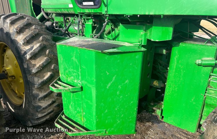 image for item MW9439 1975 John Deere 7520  4WD tractor