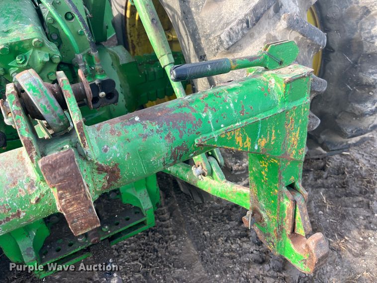 image for item MW9439 1975 John Deere 7520  4WD tractor