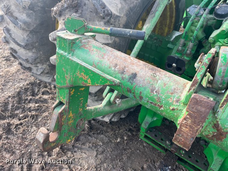 image for item MW9439 1975 John Deere 7520  4WD tractor