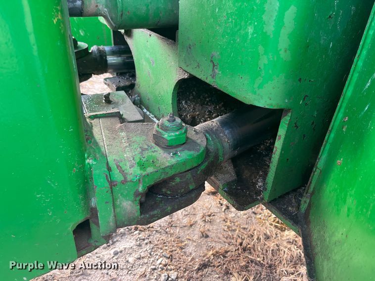 image for item MW9439 1975 John Deere 7520  4WD tractor