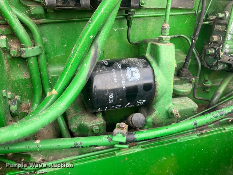 image for item MW9439 1975 John Deere 7520  4WD tractor