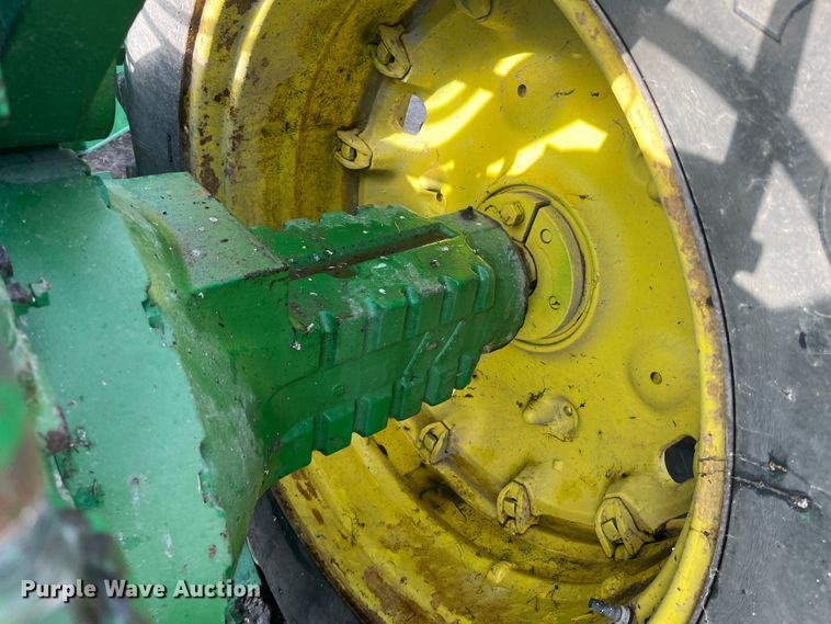 image for item MW9439 1975 John Deere 7520  4WD tractor