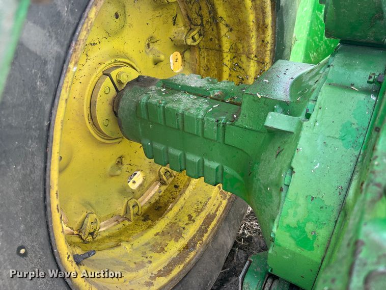 image for item MW9439 1975 John Deere 7520  4WD tractor