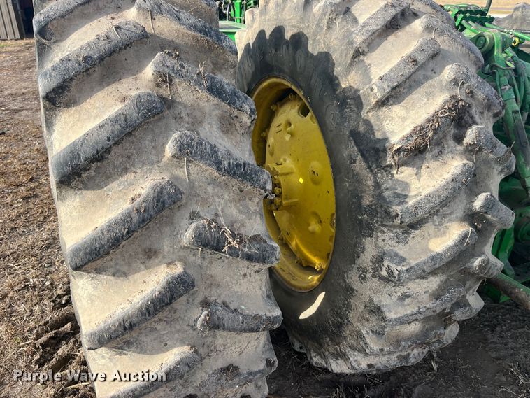 image for item MW9439 1975 John Deere 7520  4WD tractor