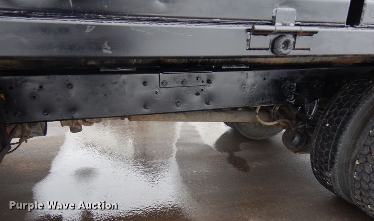 image for item AF9334 1999 Kenworth T300  dump truck