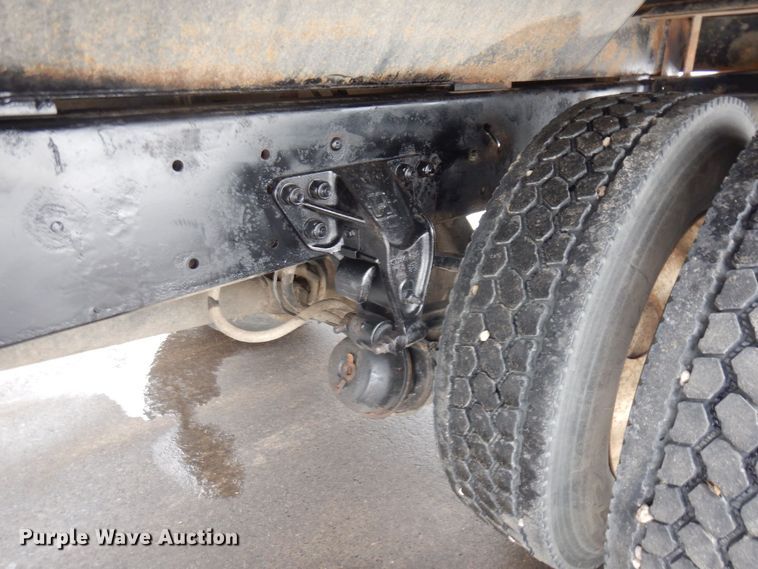 image for item AF9334 1999 Kenworth T300  dump truck