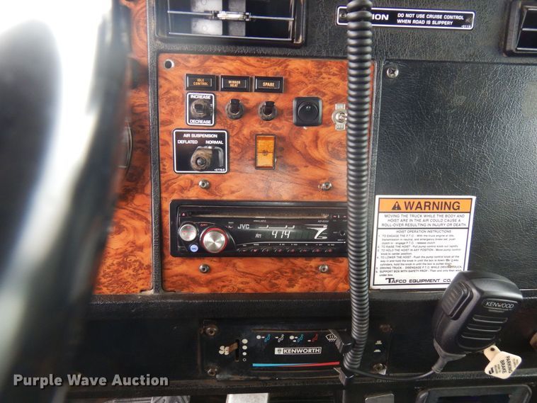 image for item AF9334 1999 Kenworth T300  dump truck