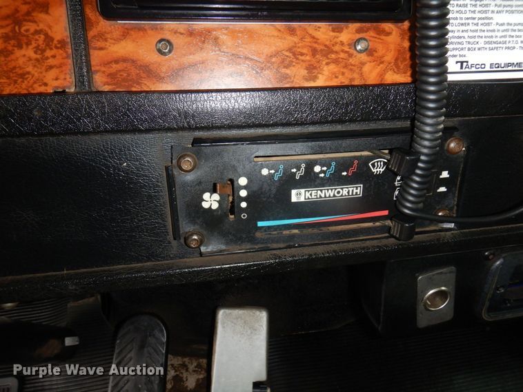 image for item AF9334 1999 Kenworth T300  dump truck