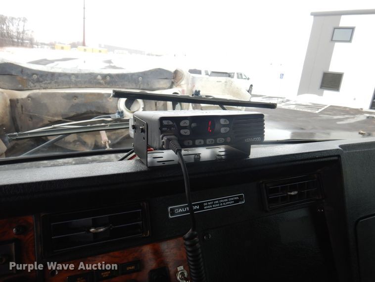 image for item AF9334 1999 Kenworth T300  dump truck