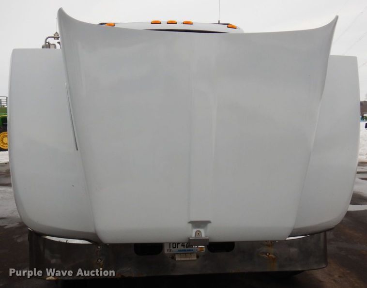 image for item AF9334 1999 Kenworth T300  dump truck