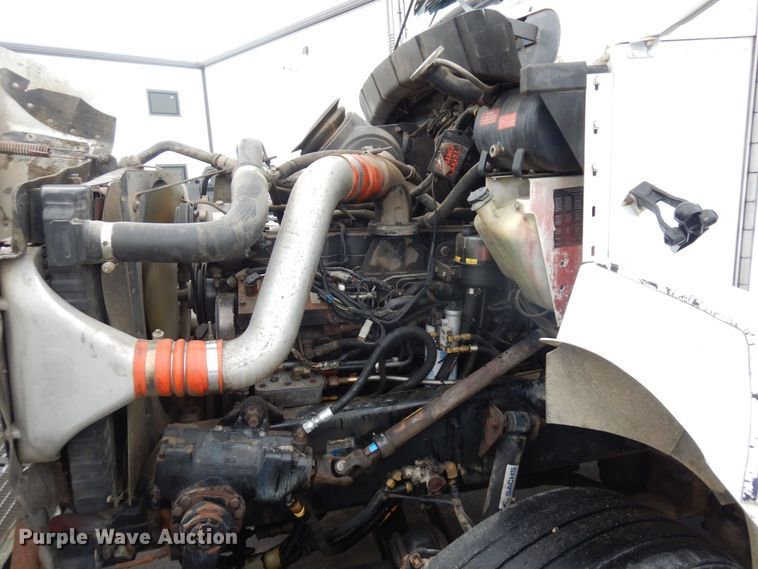 image for item AF9334 1999 Kenworth T300  dump truck