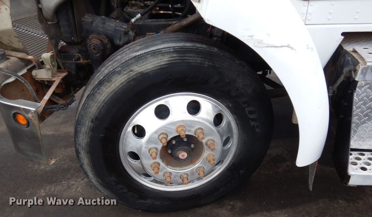 image for item AF9334 1999 Kenworth T300  dump truck