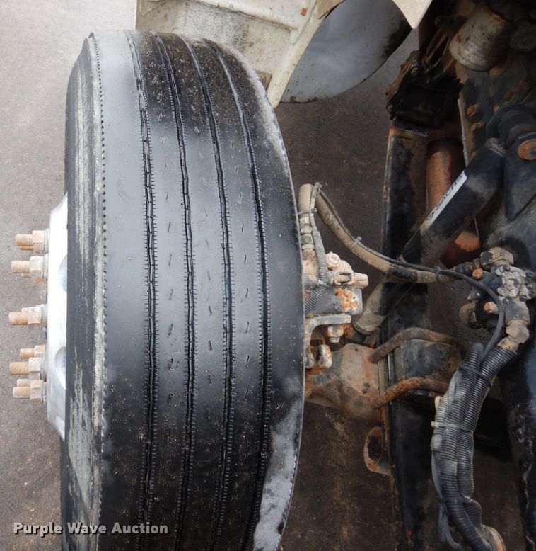 image for item AF9334 1999 Kenworth T300  dump truck