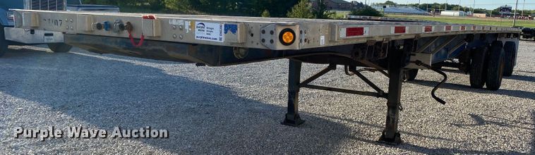 image for item DK6390 1998 Utility Trailers FS2C  flatbed trailer