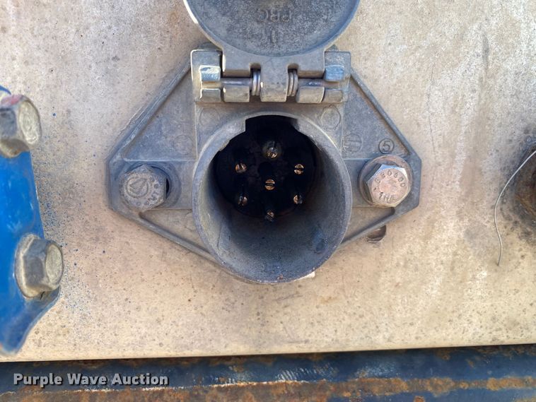 image for item DK6390 1998 Utility Trailers FS2C  flatbed trailer