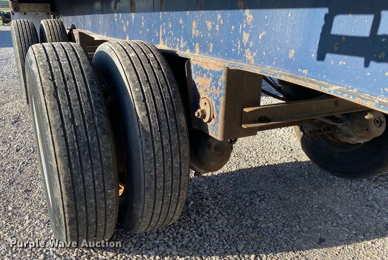 image for item DK6390 1998 Utility Trailers FS2C  flatbed trailer