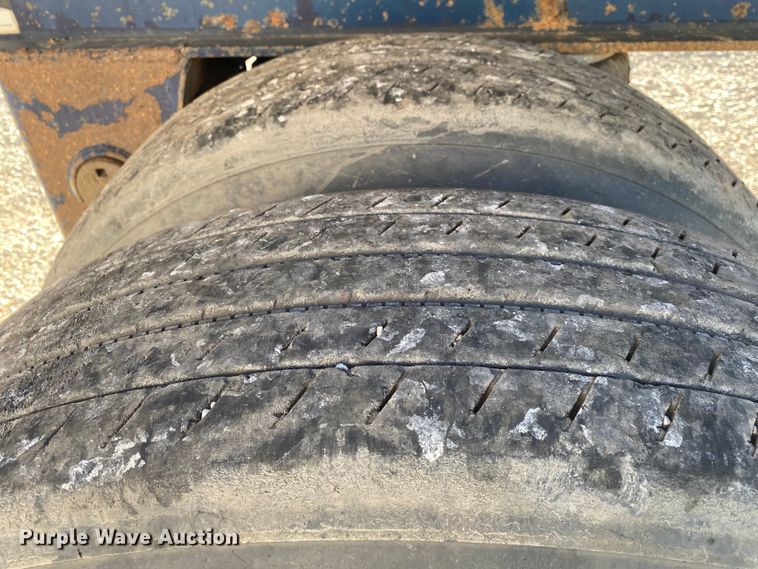 image for item DK6390 1998 Utility Trailers FS2C  flatbed trailer