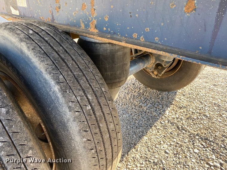 image for item DK6390 1998 Utility Trailers FS2C  flatbed trailer