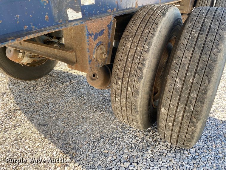 image for item DK6390 1998 Utility Trailers FS2C  flatbed trailer