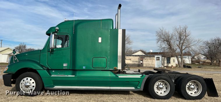 image for item DK7206 2007 Freightliner Columbia  semi truck