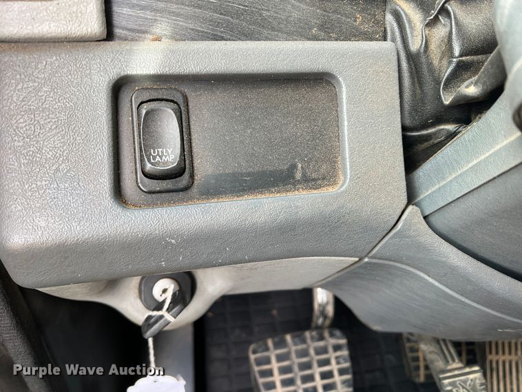 image for item DK7206 2007 Freightliner Columbia  semi truck