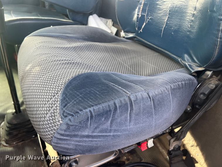 image for item DK7207 2006 Kenworth T800  semi truck