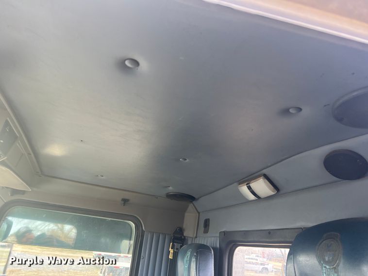 image for item DK7207 2006 Kenworth T800  semi truck