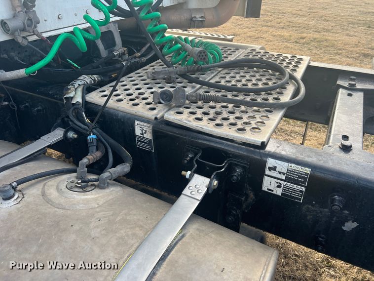 image for item DK7207 2006 Kenworth T800  semi truck