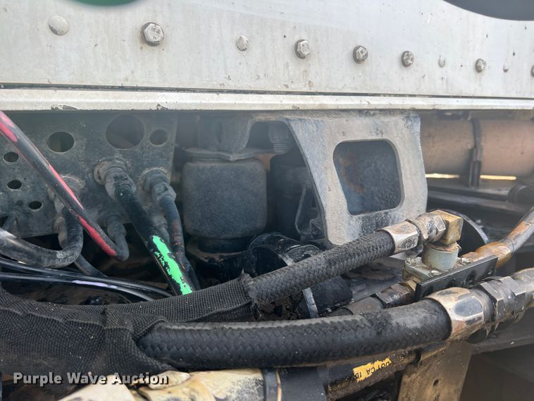 image for item DK7207 2006 Kenworth T800  semi truck