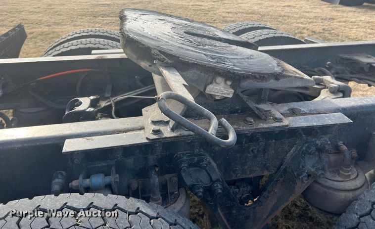 image for item DK7207 2006 Kenworth T800  semi truck