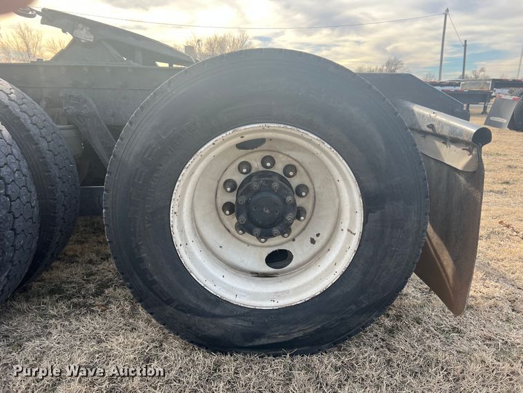 image for item DK7207 2006 Kenworth T800  semi truck