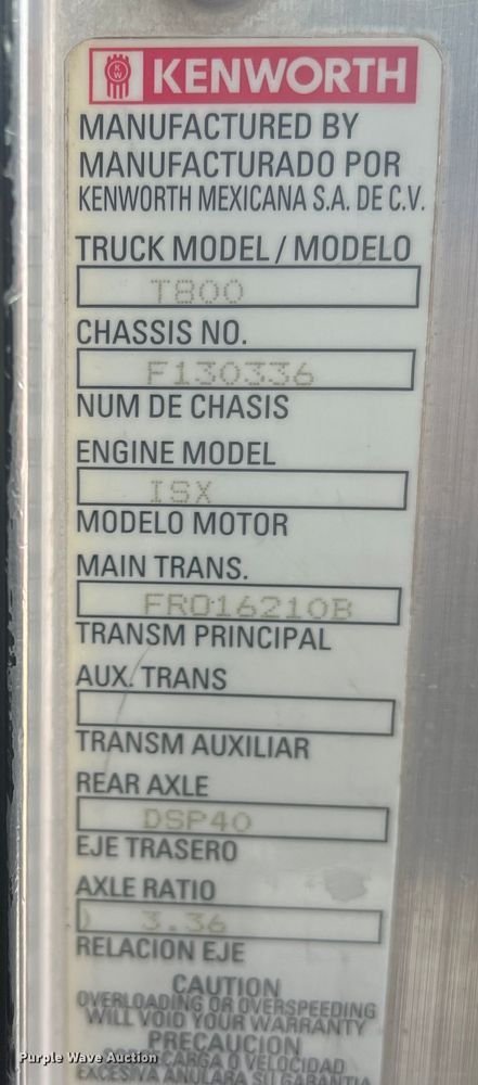 image for item DK7207 2006 Kenworth T800  semi truck