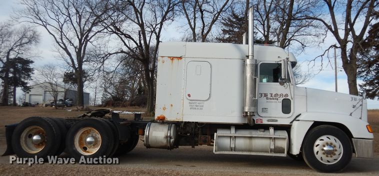 image for item DK7518 1997 Freightliner FLD  semi truck