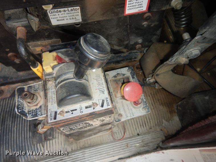 image for item DK7518 1997 Freightliner FLD  semi truck