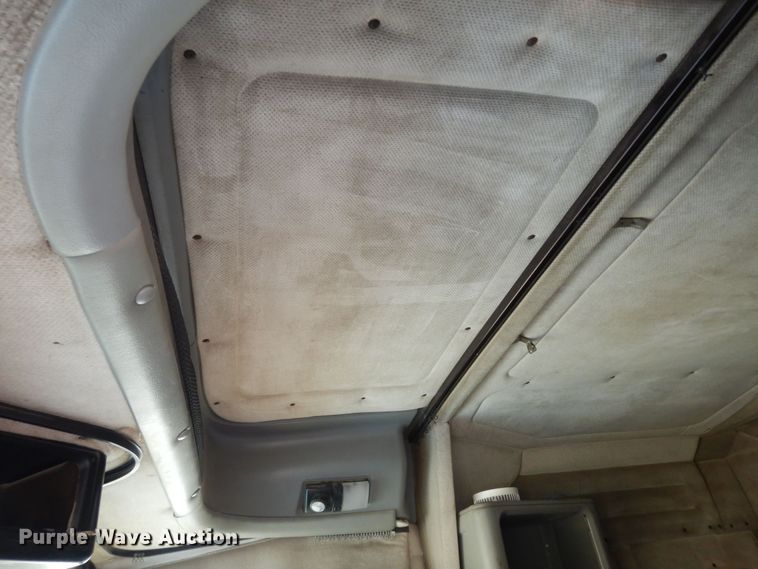 image for item DK7518 1997 Freightliner FLD  semi truck