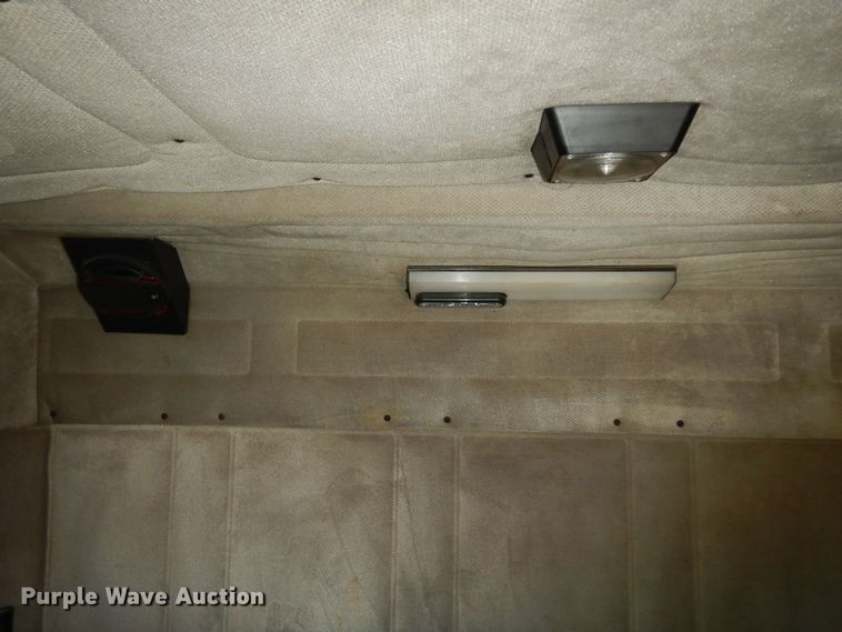 image for item DK7518 1997 Freightliner FLD  semi truck