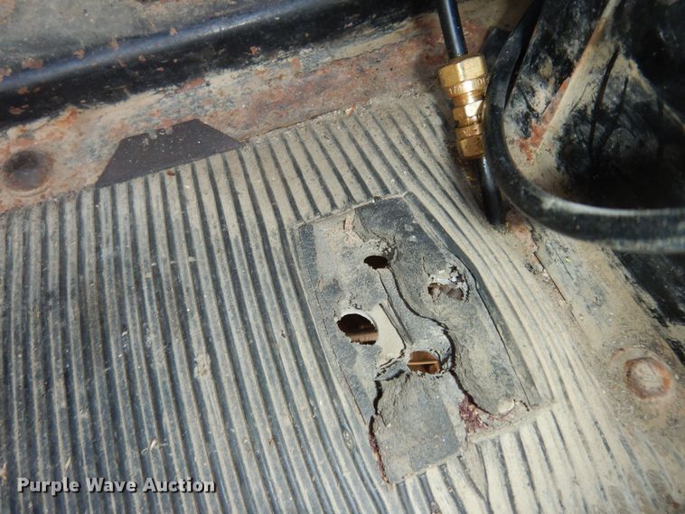 image for item DK7518 1997 Freightliner FLD  semi truck