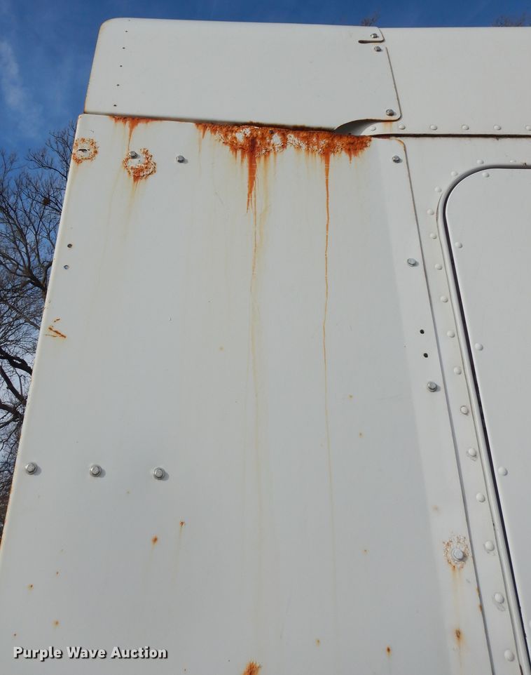 image for item DK7518 1997 Freightliner FLD  semi truck