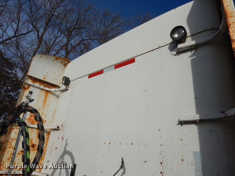 image for item DK7518 1997 Freightliner FLD  semi truck