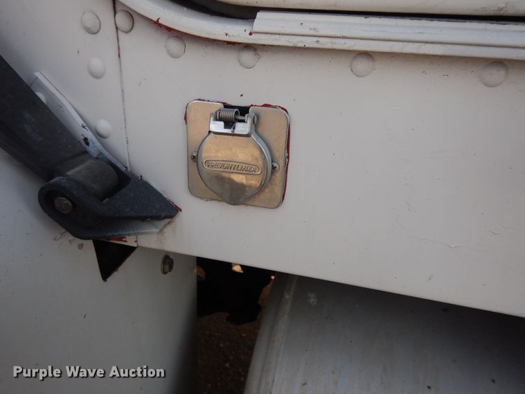 image for item DK7518 1997 Freightliner FLD  semi truck