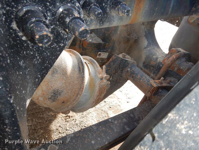 image for item DK7518 1997 Freightliner FLD  semi truck