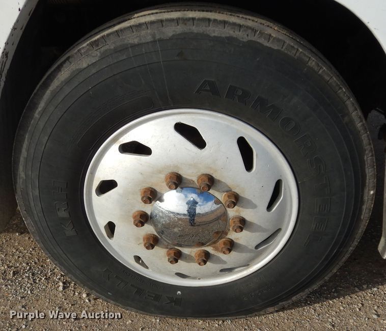 image for item DK7518 1997 Freightliner FLD  semi truck