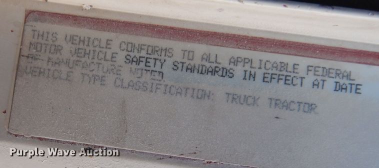 image for item DK7518 1997 Freightliner FLD  semi truck