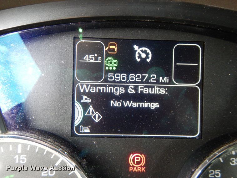 image for item DK7537 2019 Kenworth T680 semi truck