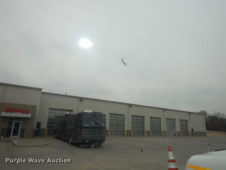 image for item DK7537 2019 Kenworth T680 semi truck