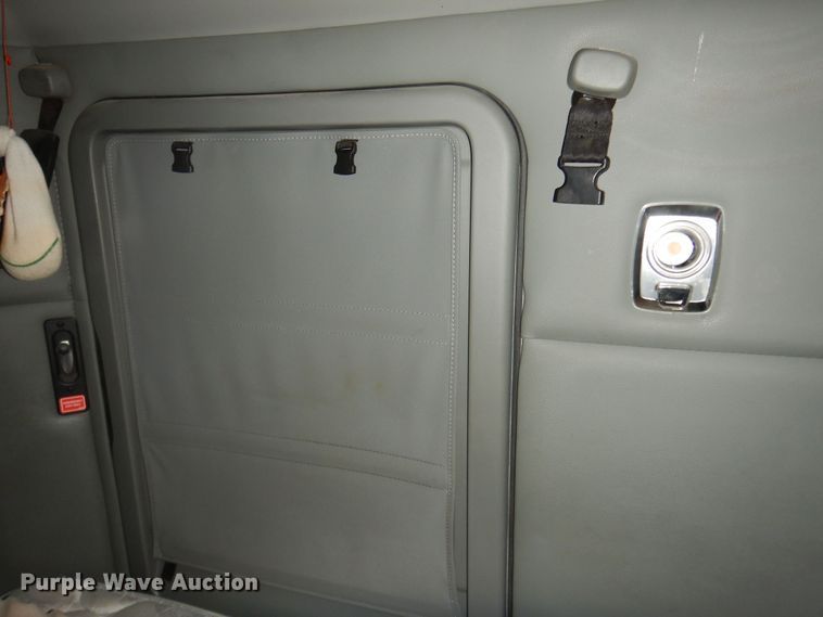 image for item DK7537 2019 Kenworth T680 semi truck